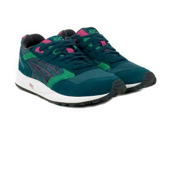 asics old school sneakers